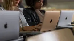 Apple Öğrencilere Özel Eğitim İndirimi Başladı: MacBook ve iPad Alanlara Hediye Çeki ve İndirimli Fiyat Tablosu - İgad Haber
